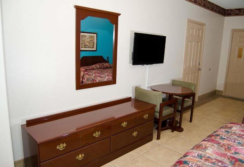 Номер Стандарт, Texas Inn And Suites City Center At University Dr