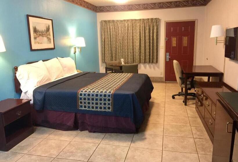 Номер Deluxe Кровать Кинг, Texas Inn And Suites City Center At University Dr