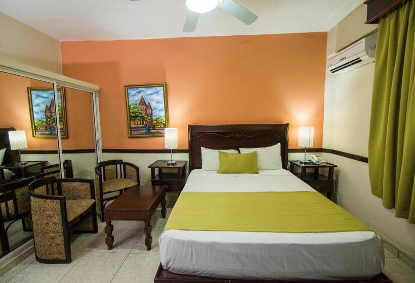 Executive Kamer, Platino Hotel & Casino