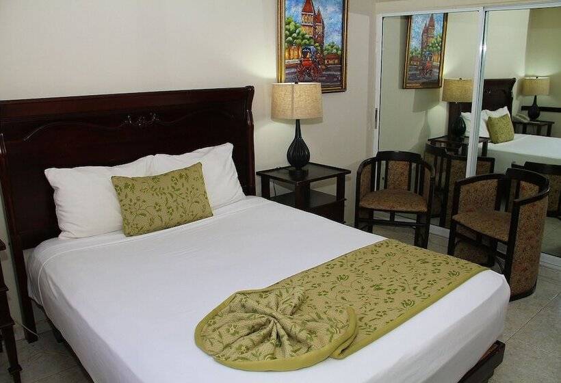 Executive Kamer, Platino Hotel & Casino