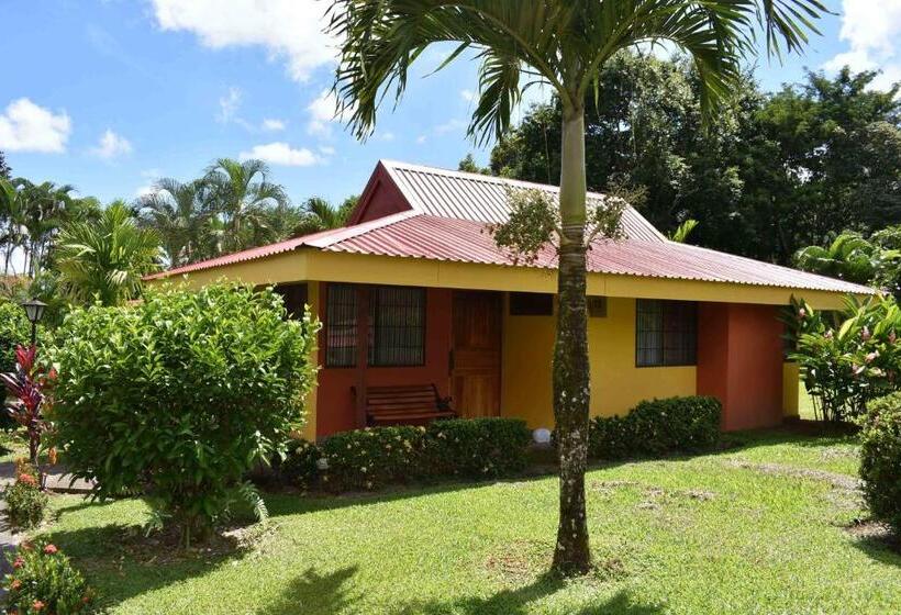 带2个双人床的标准工作室, Arenal Country Inn
