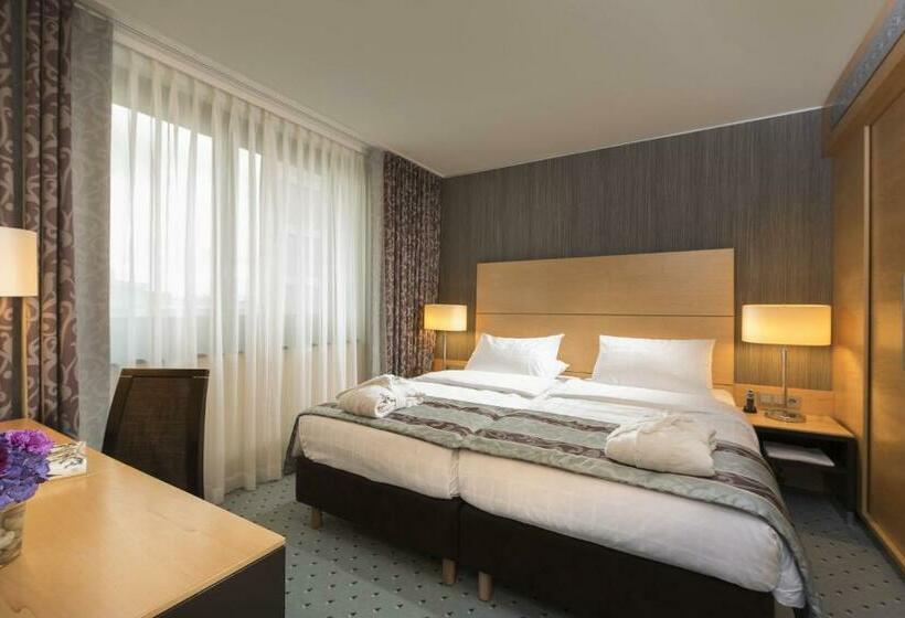 주니어 스위트, Maritim Hotel Düsseldorf