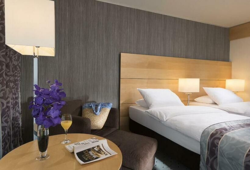 Номер Комфорт, Maritim Hotel Düsseldorf
