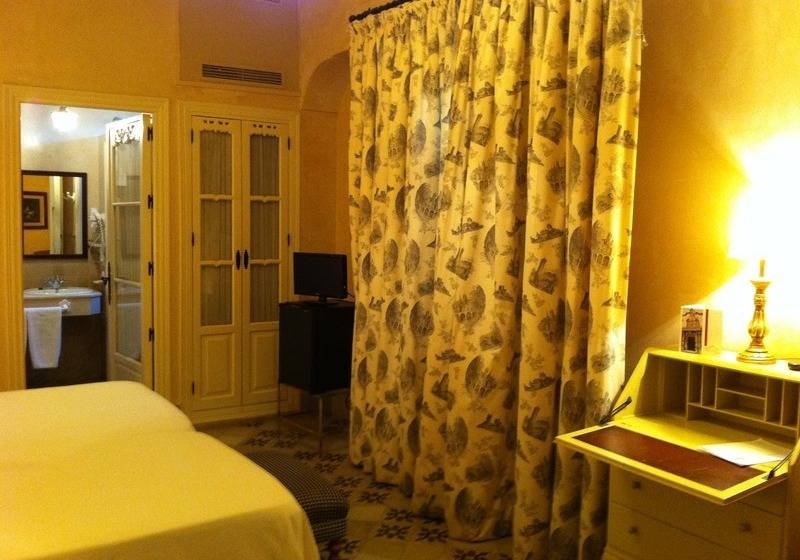 キングサイズベッドのスタンダードルーム, Sandman Hotel & Suites Winnipeg Airport