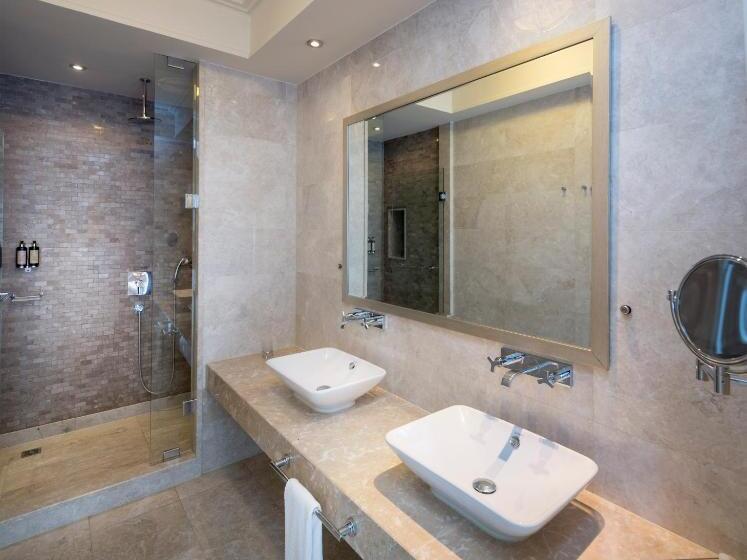 Premium Suite, Titanic Business Kartal