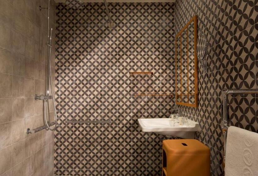 Habitación Estándar, Espace Champerret