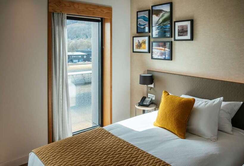 اتاق استاندارد با چشم‌انداز, Hilton Dublin Kilmainham