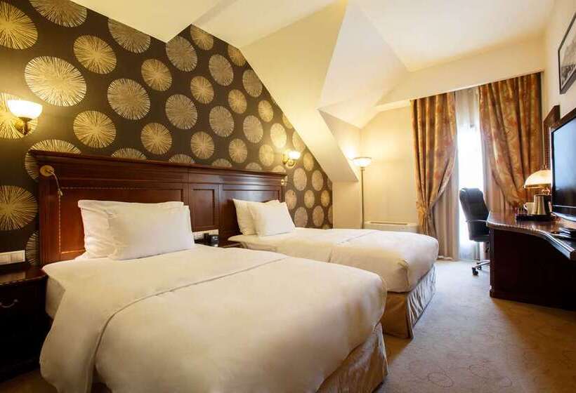 اتاق استاندارد با چشم‌انداز, Hilton Dublin Kilmainham