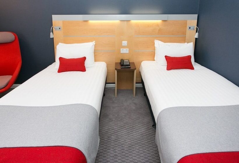 标准间, Holiday Inn Express Antrim, An Ihg