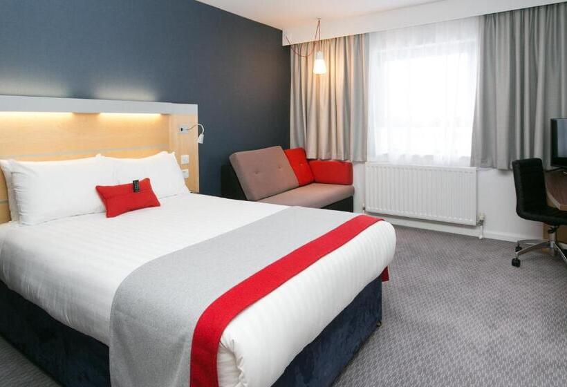 标准间, Holiday Inn Express Antrim, An Ihg