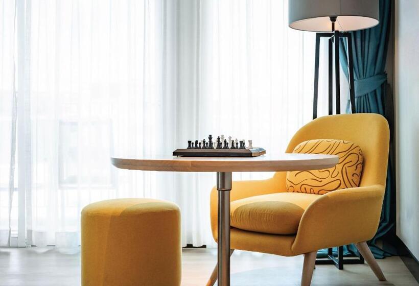اتاق استاندارد, M Social Hotel Phuket