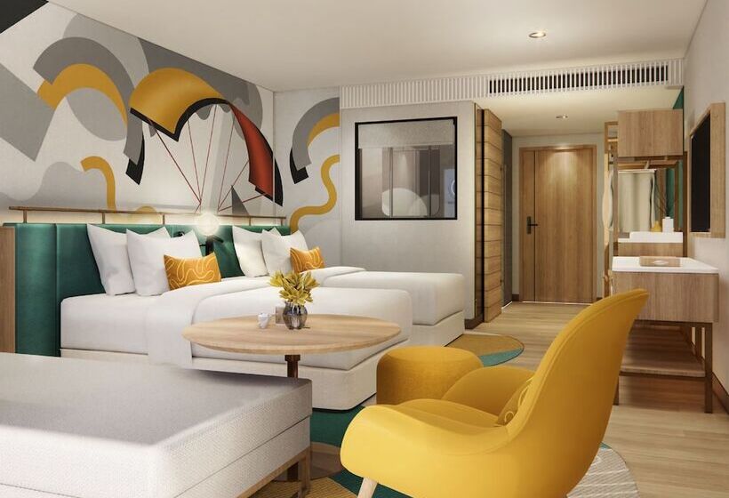اتاق استاندارد با چشم‌انداز استخر, M Social Hotel Phuket