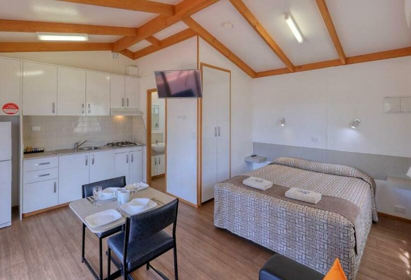 Номер Deluxe, Cobar Caravan Park