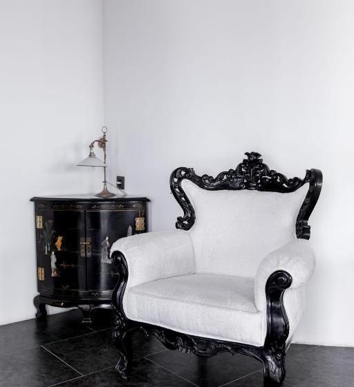 آپارتمان 1 خوابه, The Babe Boutique