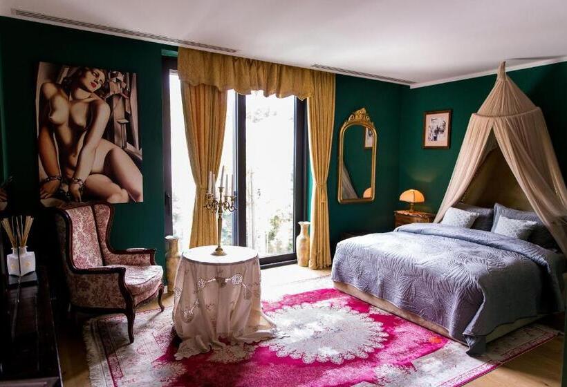 اتاق استاندارد با تخت بزرگ, The Babe Boutique