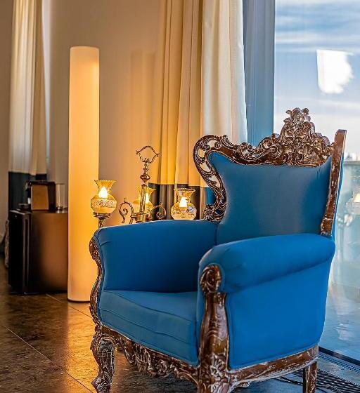 آپارتمان 1 خوابه, The Babe Boutique