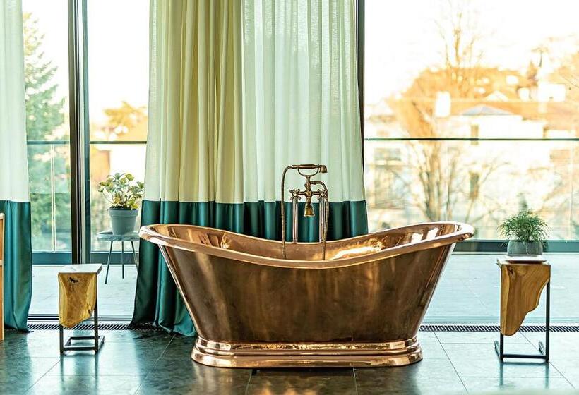 آپارتمان 1 خوابه, The Babe Boutique