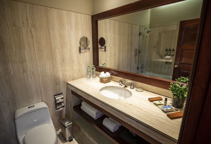 اتاق پریمیوم با چشم‌انداز باغ, Wyndham Costa Del Sol Arequipa