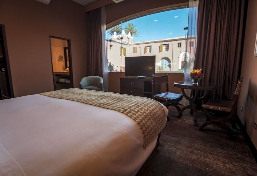 اتاق پریمیوم با چشم‌انداز باغ, Wyndham Costa Del Sol Arequipa