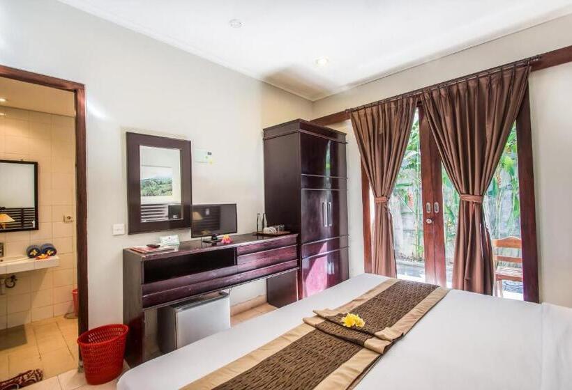 اتاق لوکس, Legian Village