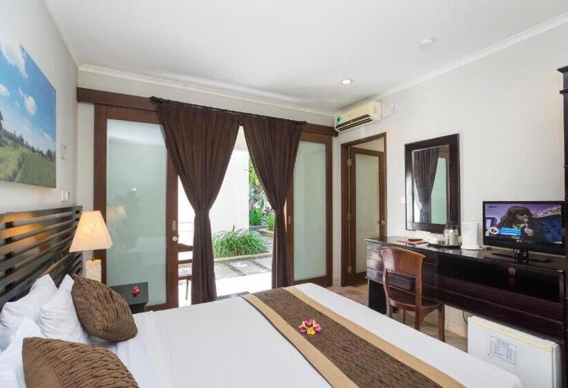 اتاق لوکس, Legian Village