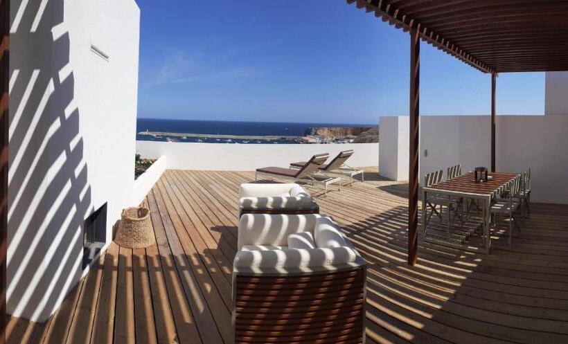 Suite Superior Vista Mar, Memmo Baleeira   Design Hotels
