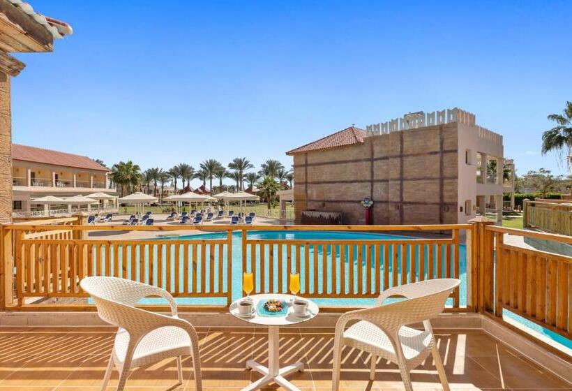 بانگلوی استاندارد, Pickalbatros Aqua Blu Sharm El Sheikh