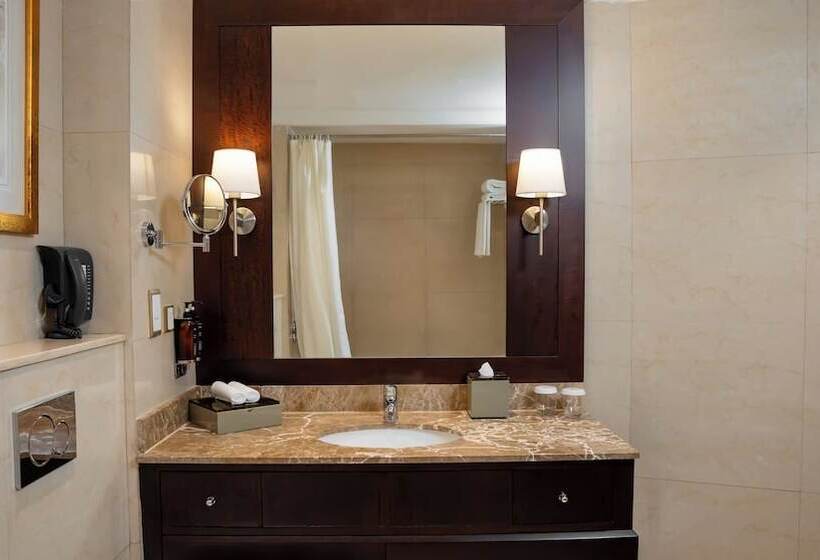 Junior Suite, Millennium Hotel Doha
