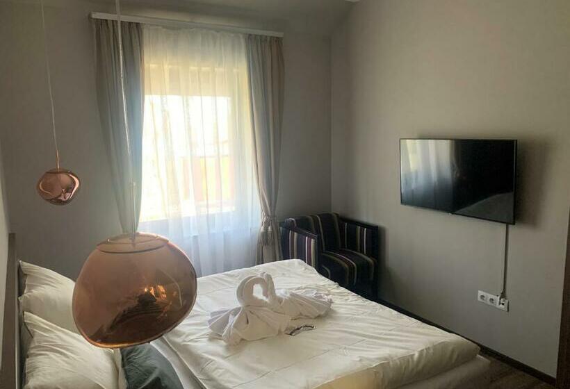 اتاق استاندارد, Waterfront Lodge