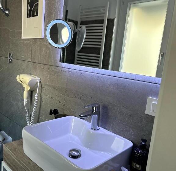 سوییت جونیور, Zeta Rooms