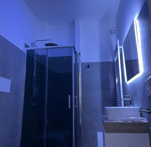 اتاق سوپریور با تخت بزرگ, Zeta Rooms
