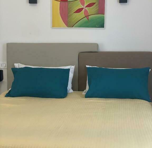 اتاق سوپریور با تخت بزرگ, Zeta Rooms