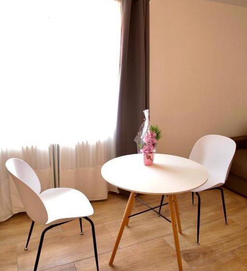سوییت جونیور, Zeta Rooms