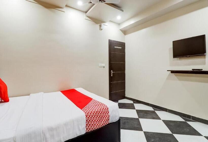 Номер Стандарт, Collection O 77782 Mini Punjab Hill Side Rooms