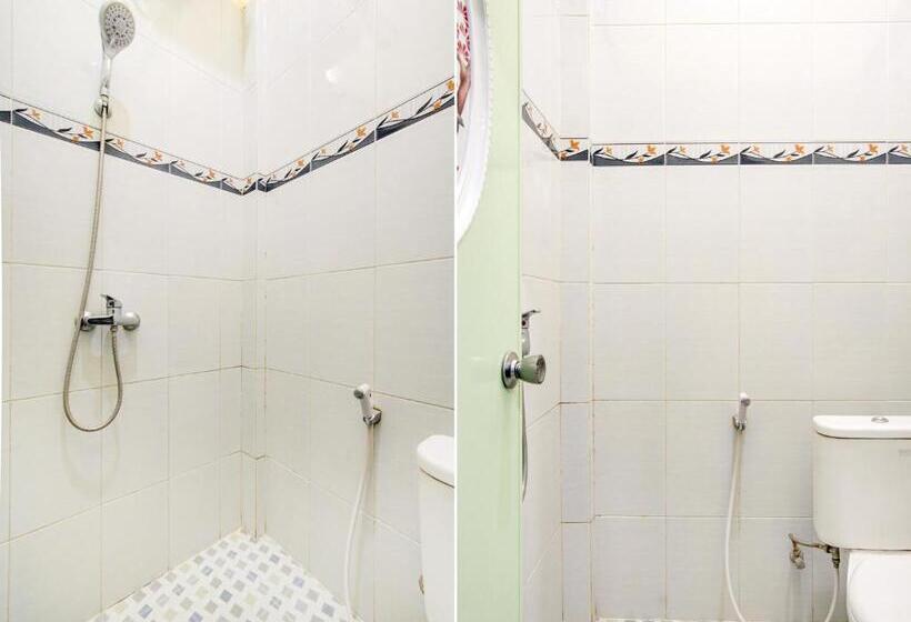 Номер Стандарт, Hp Residence Mitra Reddoorz Near Alun Alun Kediri