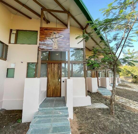 带阳台的豪华间, Tadoba Jungle Camp