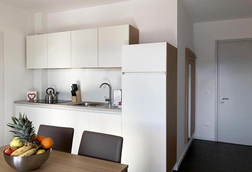 Апартаменты 1 Спальня с Террасой, Residence Aurora