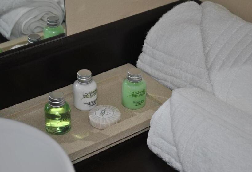 اتاق لوکس, Amaris Guesthouse