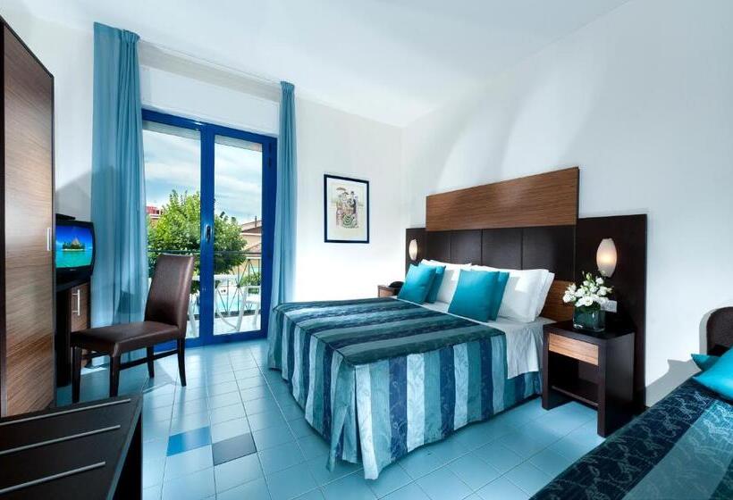Семейный Номер Superior, Paris Resort