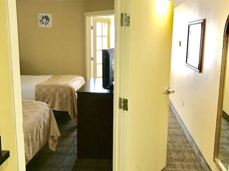 Люкс, Clarion Hotel & Suites Hamden New Haven