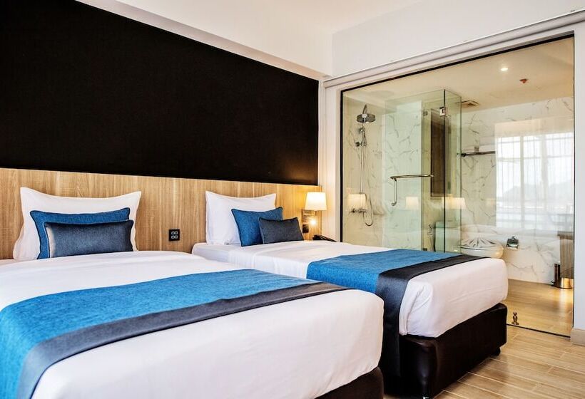 اتاق سوپریور با چشم‌انداز دریا, Days Inn By Wyndham Aonang Krabi