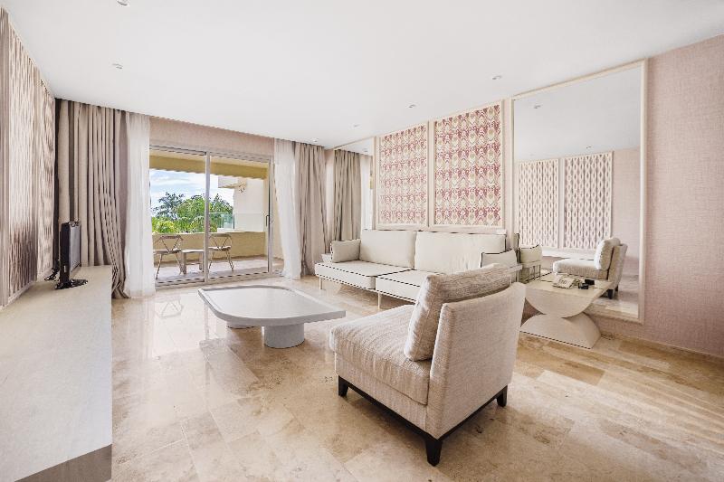 Suite Deluxe, Privilege Aluxes - Adults Only