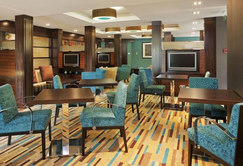اتاق پرمیوم, Crowne Plaza London   Gatwick Airport, An Ihg
