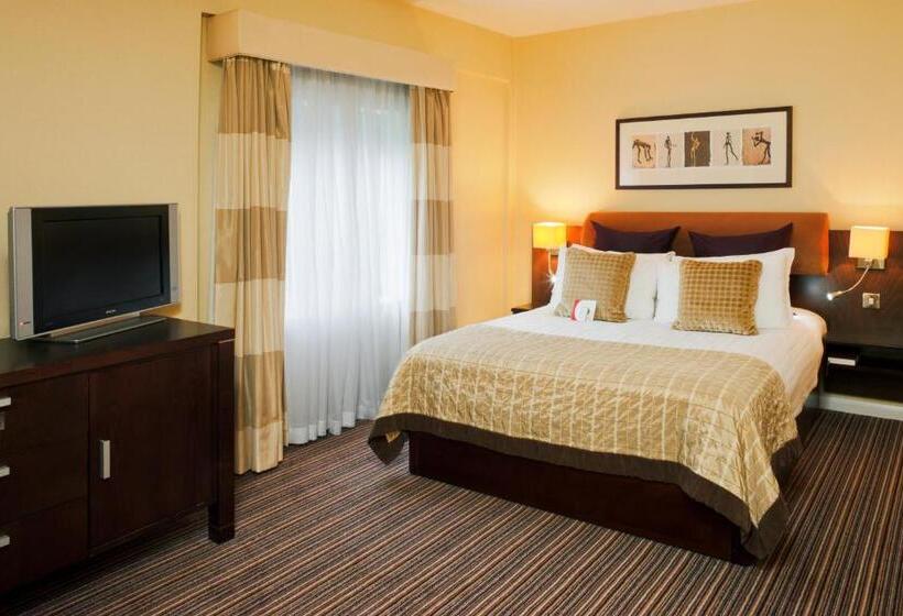 اتاق استاندارد, Crowne Plaza London   Gatwick Airport, An Ihg