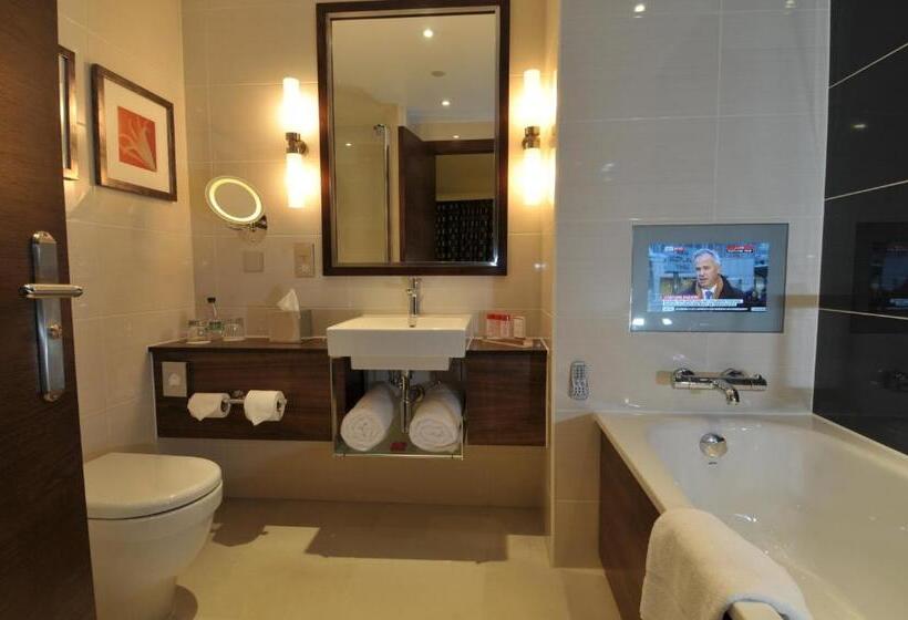 اتاق کلاب, Crowne Plaza London   Gatwick Airport, An Ihg