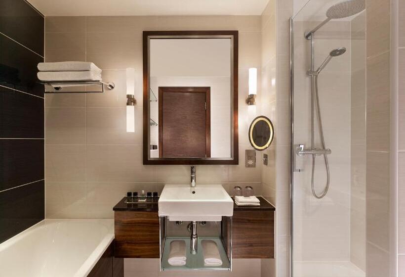 اتاق کلاب, Crowne Plaza London   Gatwick Airport, An Ihg