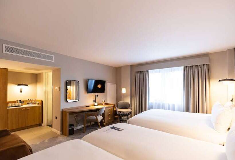 اتاق پرمیوم, Crowne Plaza London   Gatwick Airport, An Ihg