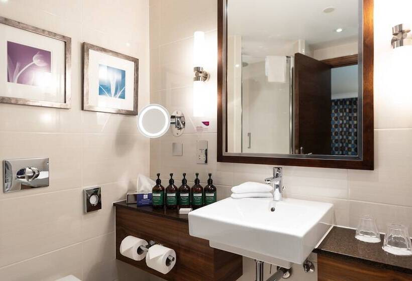 اتاق پرمیوم, Crowne Plaza London   Gatwick Airport, An Ihg