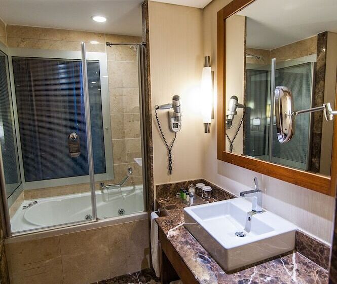 سوییت جونیور, Dedeman Konya Hotel Convention Center
