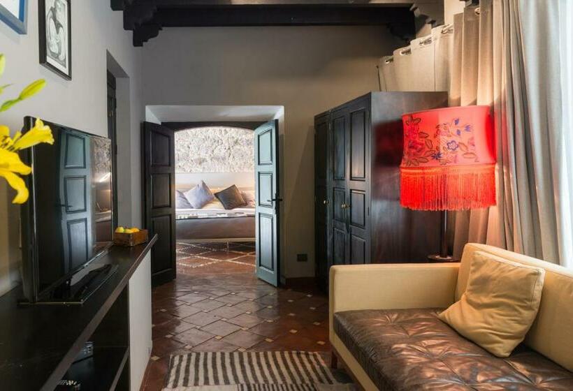 سوییت, Dos Casas Hotel & Spa